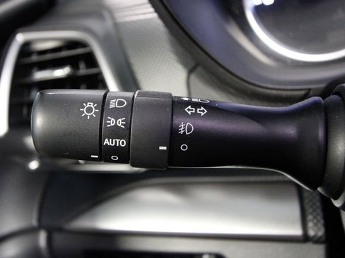 Used 2023 Subaru Forester Premium image 12