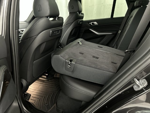 Used 2023 BMW X5 xDrive40i w/ Premium Package AWD/4WD image 27