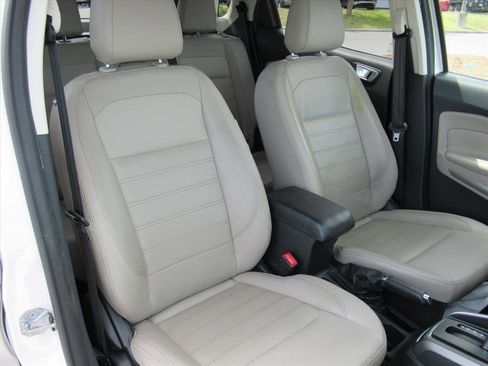 Used 2018 Ford EcoSport Titanium AWD/4WD image 16