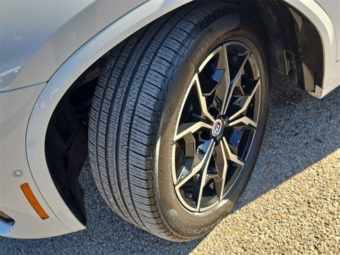 Used 2023 BMW X4 M40i w/ Premium Package image 32