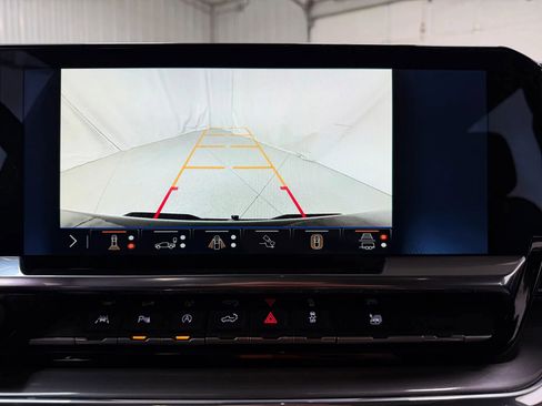 Used 2024 Chevrolet Silverado 1500 High Country w/ High Country Premium Package image 23