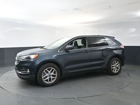 Used 2022 Ford Edge SEL w/ Convenience Package AWD/4WD image 2