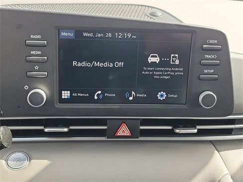 Certified 2025 Hyundai Elantra Sport image 9