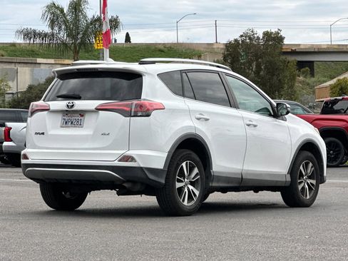 Used 2016 Toyota RAV4 XLE image 5