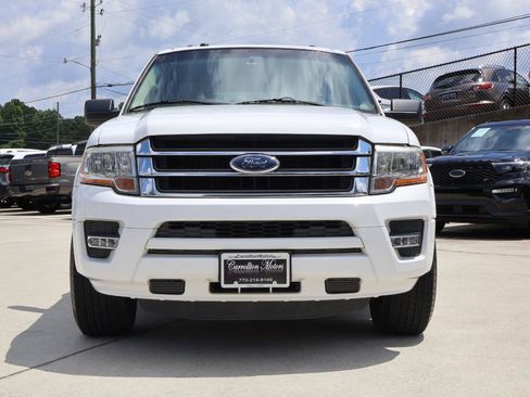 Used 2016 Ford Expedition EL XLT w/ Equipment Group 202A RWD image 10