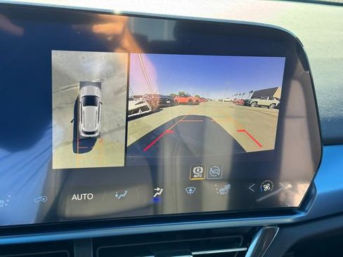 New 2026 Chevrolet Equinox EV LT image 12