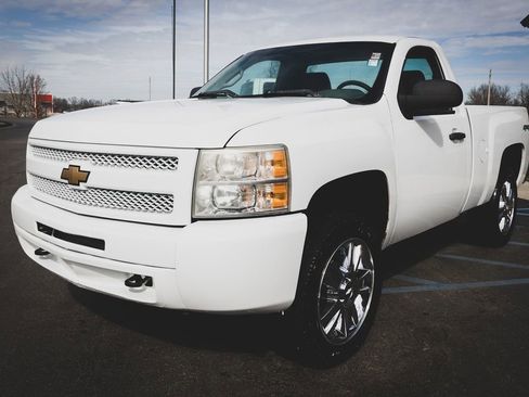 Used 2013 Chevrolet Silverado 1500 W/T image 11