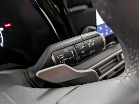 Used 2024 Lexus RX 350h image 18