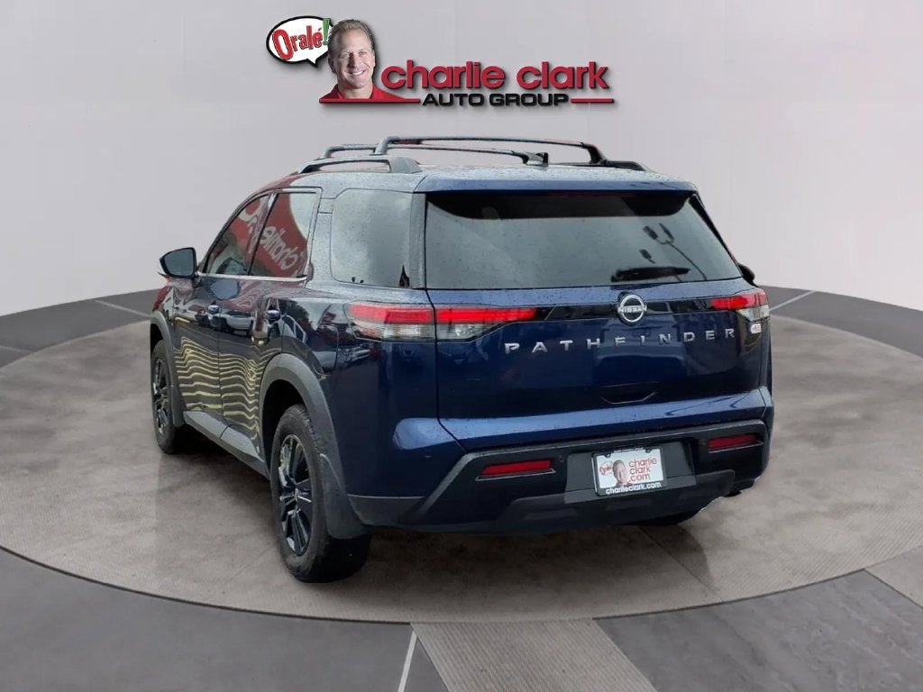Certified 2026 Nissan Pathfinder SV FWD image 3