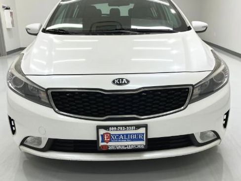 Used 2017 Kia Forte EX FWD image 15