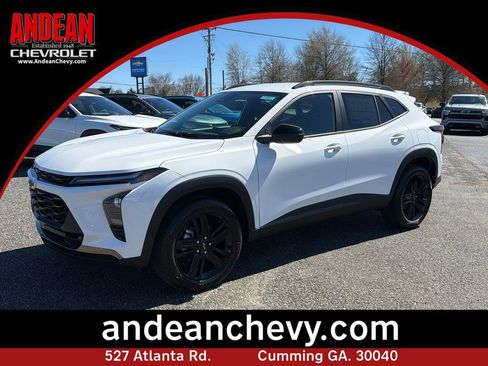 New 2026 Chevrolet Trax ACTIV image 1