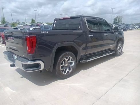 Used 2024 GMC Sierra 1500 SLT w/ SLT Premium Package AWD/4WD image 3