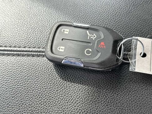 Certified 2024 GMC Terrain SLT AWD/4WD image 34