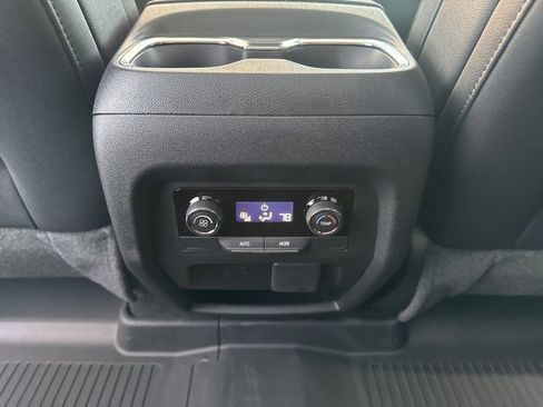 New 2026 Chevrolet Traverse Z71 w/ Driver Confidence Package image 23