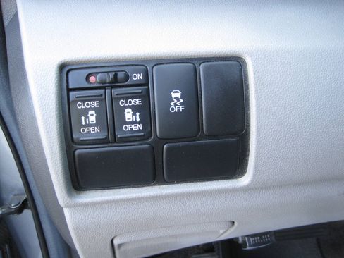 Used 2012 Honda Odyssey EX image 23