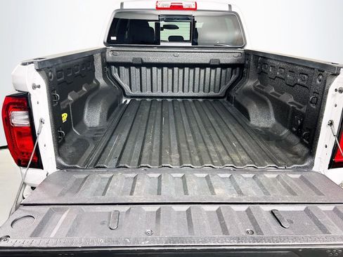 Used 2023 GMC Canyon Elevation w/ Convenience Package AWD/4WD image 25