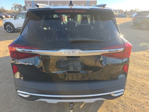 Certified 2023 Kia Seltos S w/ Navigation Package image 4
