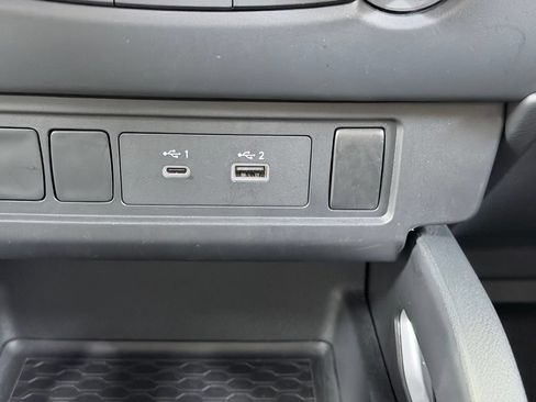 Used 2022 Nissan Frontier SV AWD/4WD image 33