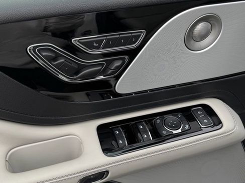 New 2026 Lincoln Aviator Reserve image 13