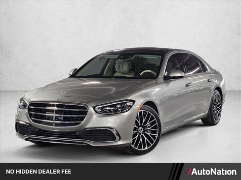 Used 2022 Mercedes-Benz S 500 4MATIC image 1