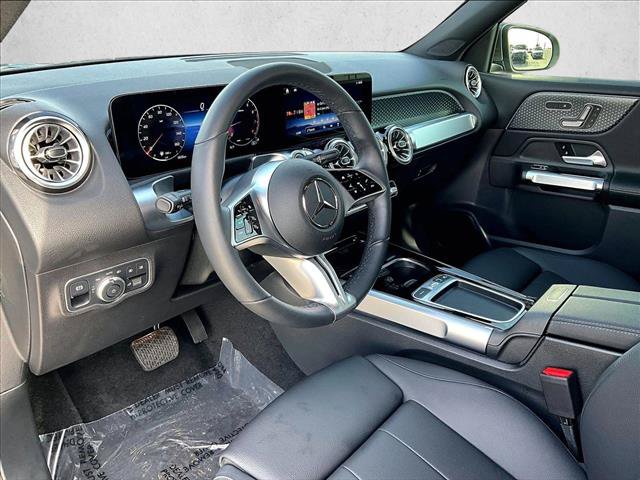 Used 2026 Mercedes-Benz GLB 250 4MATIC image 14