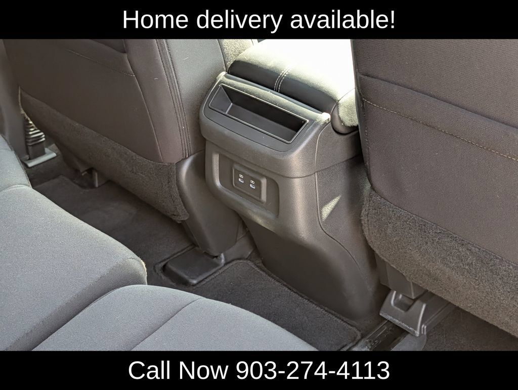 Used 2026 Nissan Pathfinder SV FWD image 32