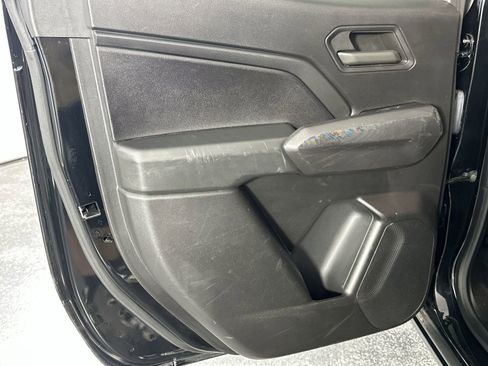 Used 2024 Chevrolet Colorado W/T image 32