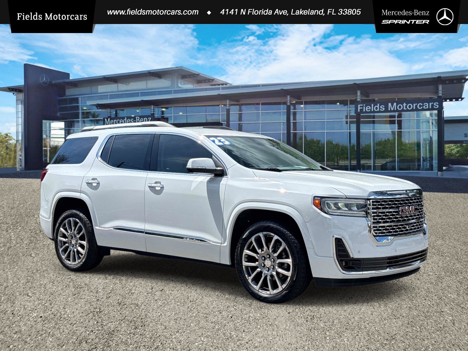Used 2023 GMC Acadia Denali w/ Denali Technology Package FWD image 1