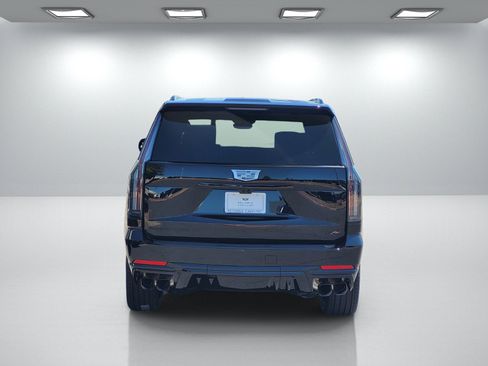 New 2026 Cadillac Escalade V w/ LPO, ONYX Package AWD/4WD image 5