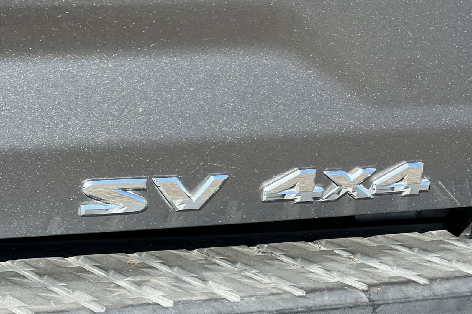 Used 2017 Nissan Titan SV AWD/4WD image 24