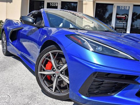 Used 2020 Chevrolet Corvette Stingray Premium Cpe w/ 3LT Preferred Equipment Group RWD image 3