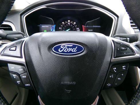 Used 2018 Ford Fusion Energi SE FWD image 13