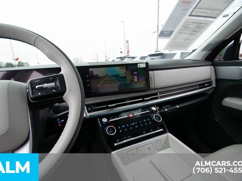 Used 2025 Hyundai Santa Fe Calligraphy image 21
