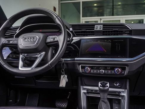 Used 2025 Audi Q3 2.0T Premium AWD/4WD image 18