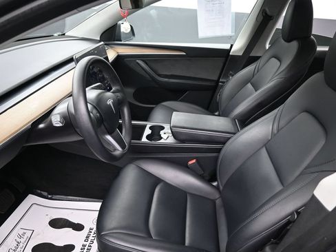 Used 2023 Tesla Model Y Long Range AWD/4WD image 25