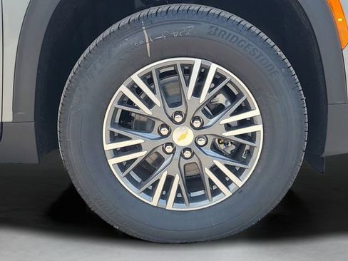 New 2026 Chevrolet Traverse LT FWD image 8