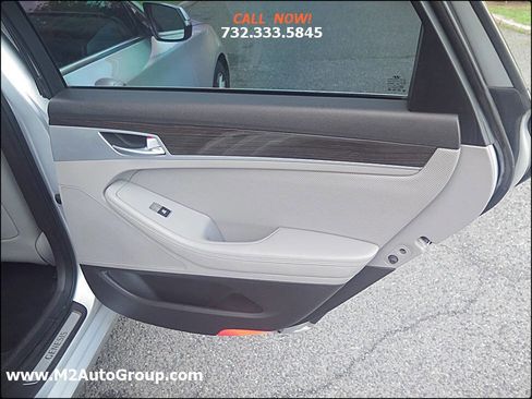 Used 2015 Hyundai Genesis 3.8 image 16