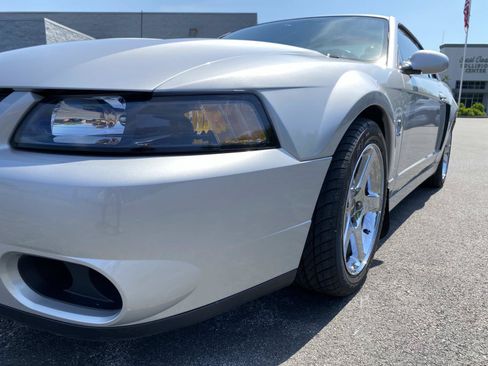 Used 2004 Ford Mustang Cobra RWD image 32