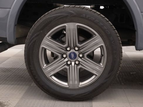 Used 2020 Ford F150 XLT w/ Equipment Group 302A Luxury AWD/4WD image 18
