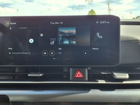 Used 2025 Kia Carnival image 26