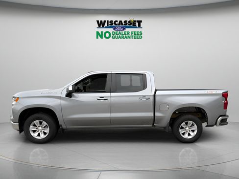 Used 2025 Chevrolet Silverado 1500 LT AWD/4WD image 2