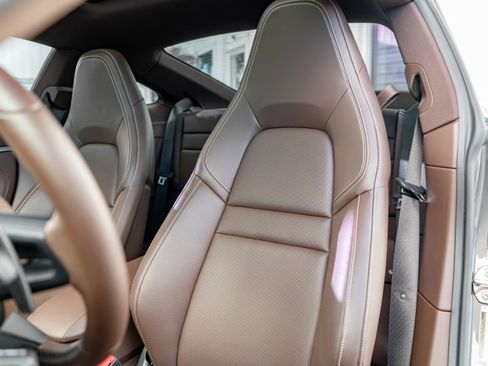 Used 2021 Porsche 911 Carrera 4S image 9