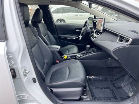 Used 2025 Toyota Corolla XLE image 10