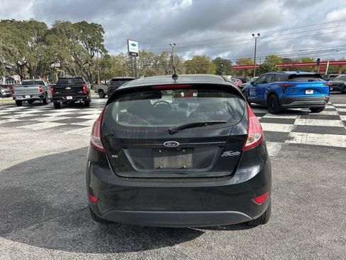 Used 2019 Ford Fiesta SE image 4