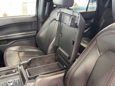 Used 2023 Ford Expedition Limited AWD/4WD image 19