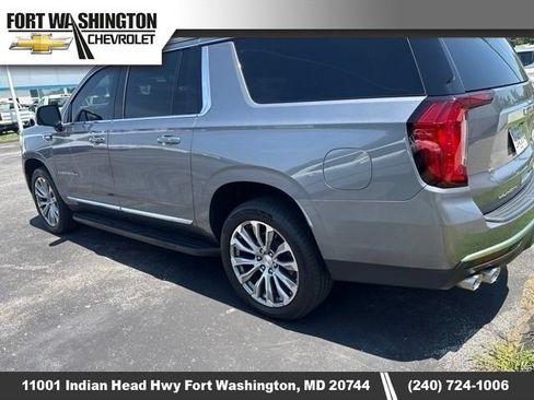 Used 2022 GMC Yukon XL Denali AWD/4WD image 3