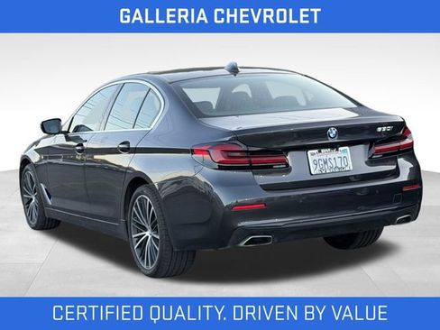 Used 2023 BMW 530i w/ Convenience Package RWD image 3