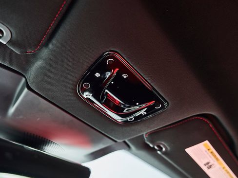 Used 2025 Ferrari 12Cilindri RWD image 66