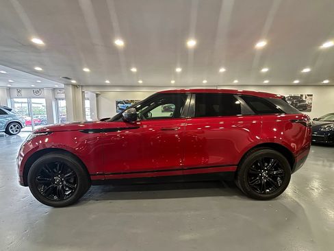 Used 2018 Land Rover Range Rover Velar R-Dynamic SE AWD/4WD image 4