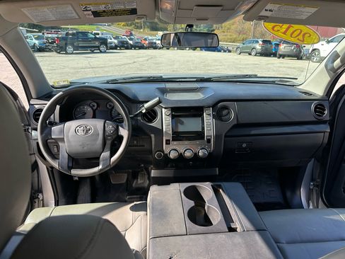 Used 2015 Toyota Tundra SR5 image 10